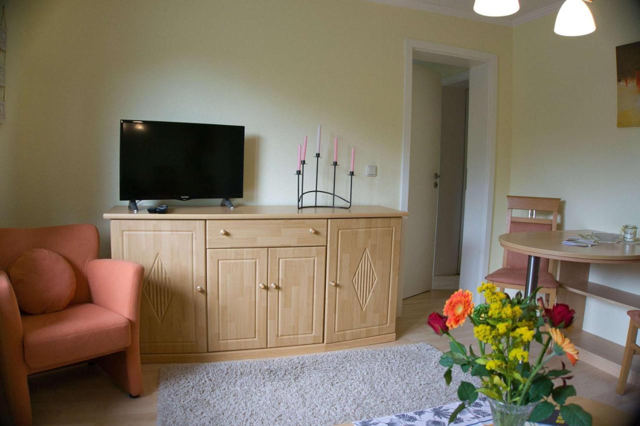 F-1042 Ferienwohnung Enna Sellin  Bagian luar foto