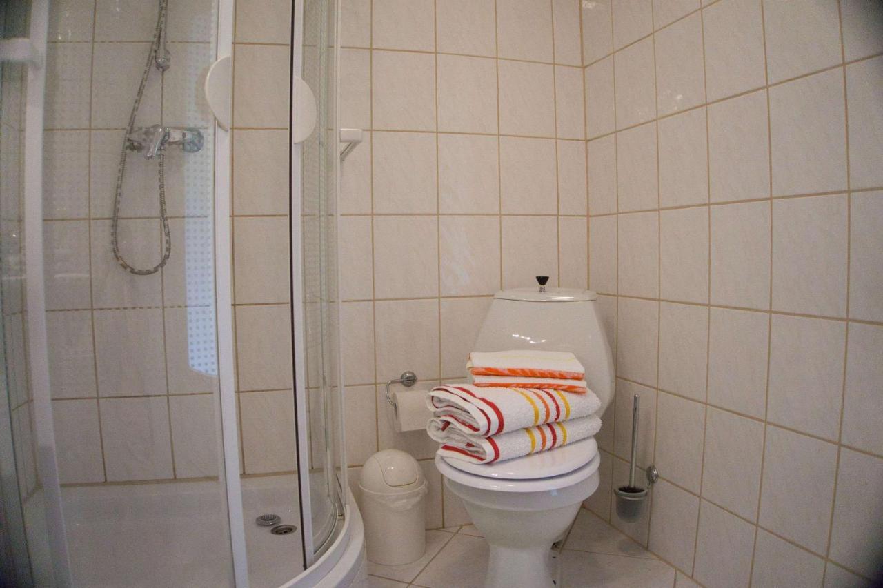 F-1042 Ferienwohnung Enna Sellin  Bagian luar foto